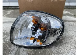 Указатель поворота передний левый Toyota Corolla E110 рестайлинг