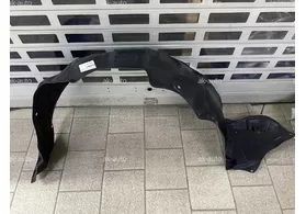 Подкрылок передний левый Toyota Corolla E140/E150 (Euro) Patron