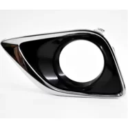 Заглушка в бампер передний правая Toyota Venza I дорестайлинг