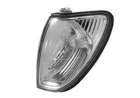 Указатель поворота передний левый Toyota Land Cruiser J100 дорестайлинг (белый)