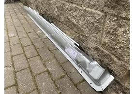 Порог правый Toyota Land Cruiser J100