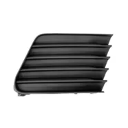 Заглушка в бампер передний правая Toyota Prius V(+) дорестайлинг