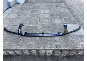 Рамка решётки радиатора Toyota RAV4 XA20 дорестайлинг 