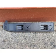 Кронштейн крепления бампера правый Volkswagen Jetta IV TYG