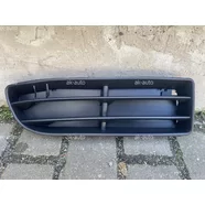 Решётка (заглушка) в бампер передний правая Volkswagen Jetta IV