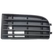 Заглушка в бампер передний левая Volkswagen Golf V (LORO)