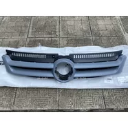 Решётка радиатора Volkswagen Golf Plus дорестайлинг