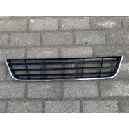 Решётка в бампер передний центральная нижняя Volkswagen Passat B6 (с хромом) TYG