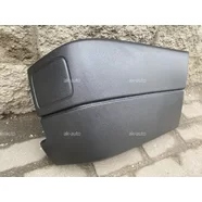 Бампер задний (правая часть) Volkswagen Transporter T4 без птф