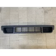 Решётка в бампер передний центральная Volkswagen Transporter T5 дорестайлинг (TYG)