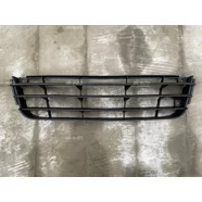 Решётка в бампер передний центральная нижняя Volkswagen Touran I рестайлинг (TYG)